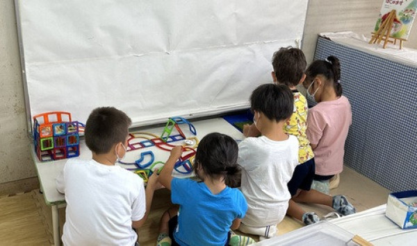 자유롭게 놀 수 있는 어린이 놀이학교 만들기
